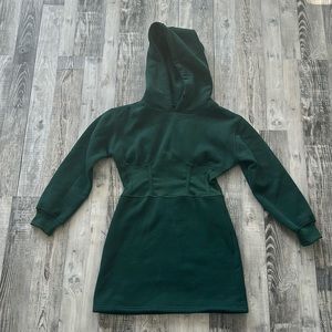 Emerald green romper/Size:Large